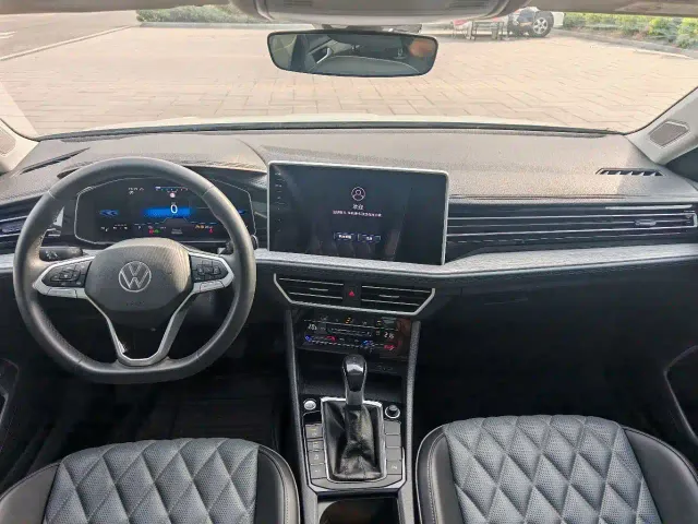 Volkswagen Sagitar — Фото автомобиля 9