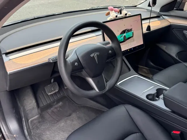 Tesla Model 3 2022 Model Rear-Wheel Drive Version — Фото автомобиля 4