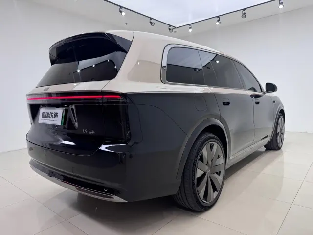 Li Auto L9 — Фото автомобиля 4
