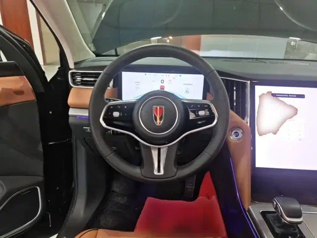 Hongqi HS7 PHEV — Фото автомобиля 10