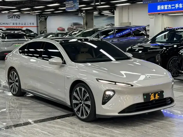 NIO NIO ET7 2024 75kWh Executive Signature Edition — Фото автомобиля 3