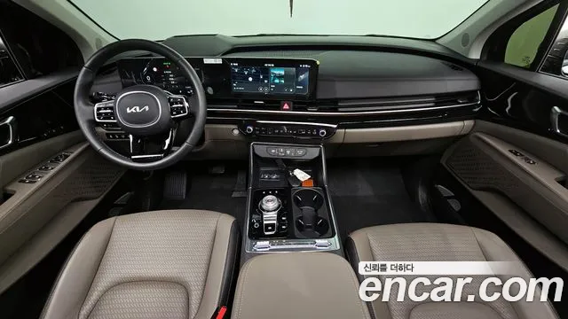 Kia Carnival Generation 4 — Фото автомобиля 7