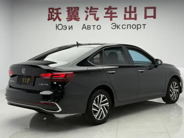 Volkswagen Lavida — Фото автомобиля 6