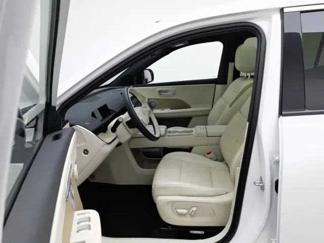 Toyota BoZhi 3X — Фото автомобиля 10