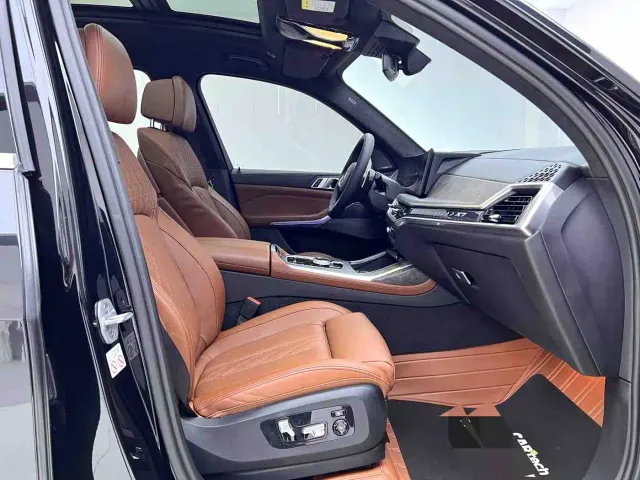 BMW X7 — Фото автомобиля 13