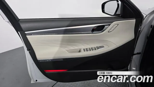Hyundai Grandeur Новый Grandeur IG — Фото автомобиля 18