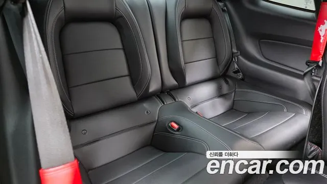 Ford Mustang — Фото автомобиля 11