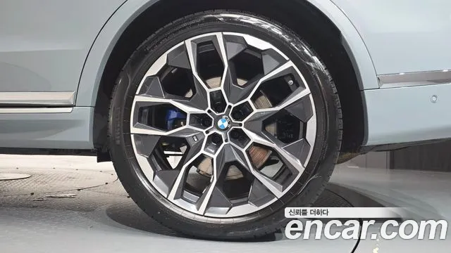 BMW X7 — Фото автомобиля 21