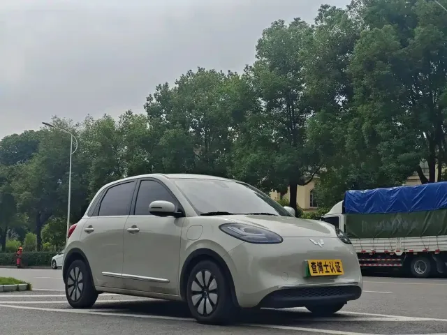 Wuling Bingo — Фото автомобиля 3