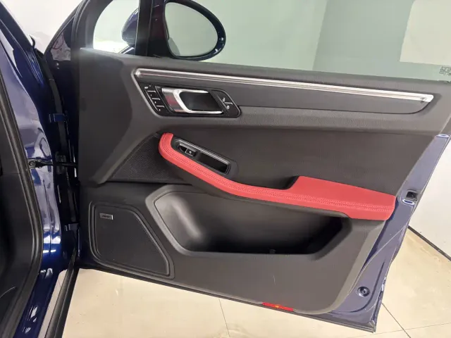Porsche Macan — Фото автомобиля 25