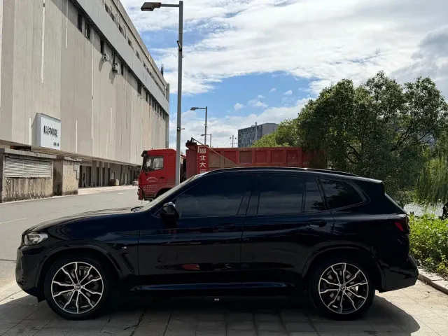 BMW X3 — Фото автомобиля 3