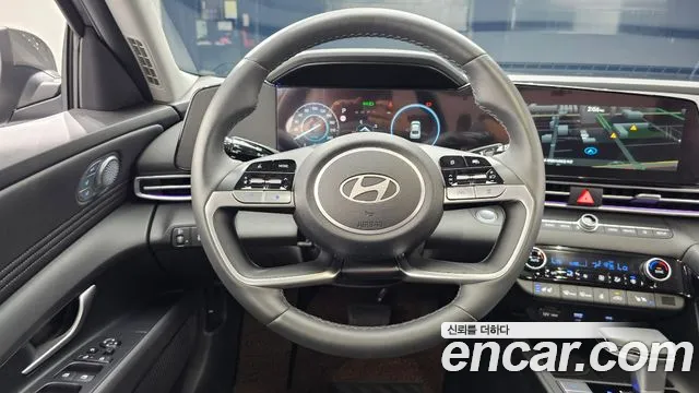 Hyundai AVANTE Новый Avante (CN7) — Фото автомобиля 13