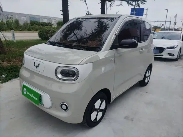 Фотография автомобиля — Wuling Hongguang Mini EV
