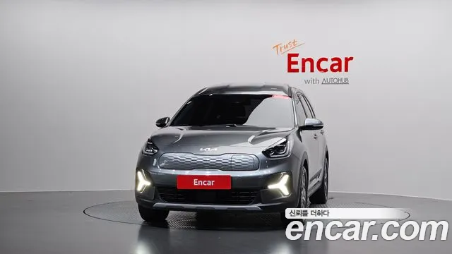 Kia Niro — Фото автомобиля 2