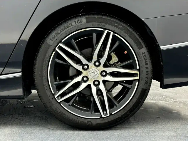 Honda Accord — Фото автомобиля 28