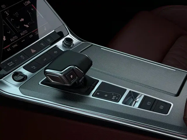 Audi A7L — Фото автомобиля 12