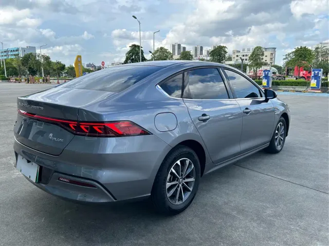 BYD Qin PLUS — Фото автомобиля 6