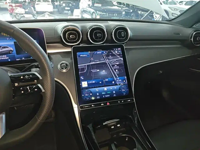Mercedes-Benz C-Class — Фото автомобиля 12