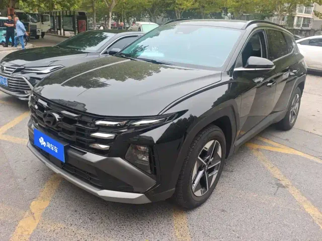 Фотография автомобиля — Hyundai Tucson