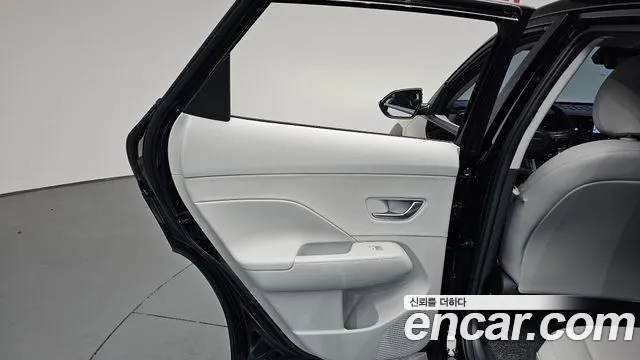 Hyundai Kona SX2 — Фото автомобиля 25