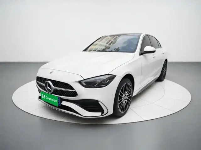 Фотография автомобиля — Mercedes-Benz C-Class