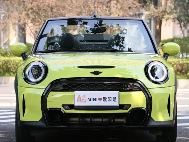MINI Hatch — Фото автомобиля 2
