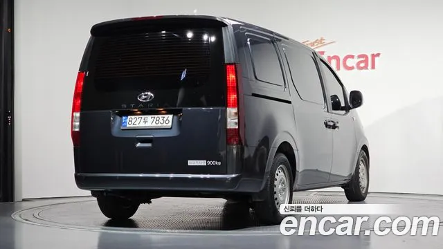 Hyundai Staria Staria Карго 3 места — Фото автомобиля 2