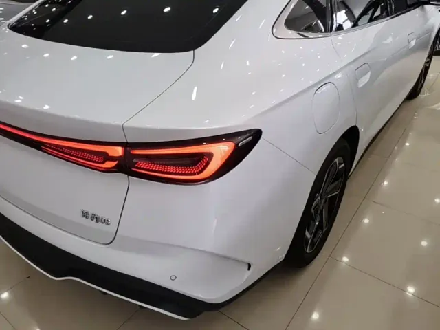 BYD Seal 06 — Фото автомобиля 7