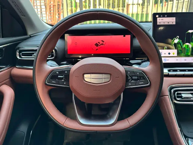 Geely Emgrand — Фото автомобиля 6