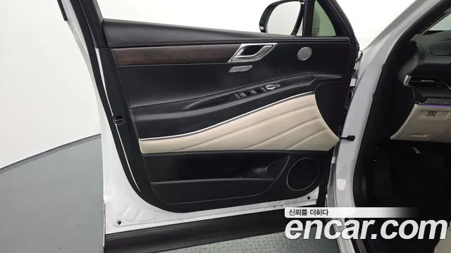 Genesis GV80 — Фото автомобиля 13