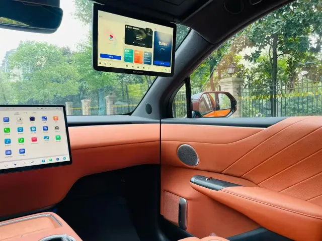 Changan Qiyuan E07 — Фото автомобиля 8