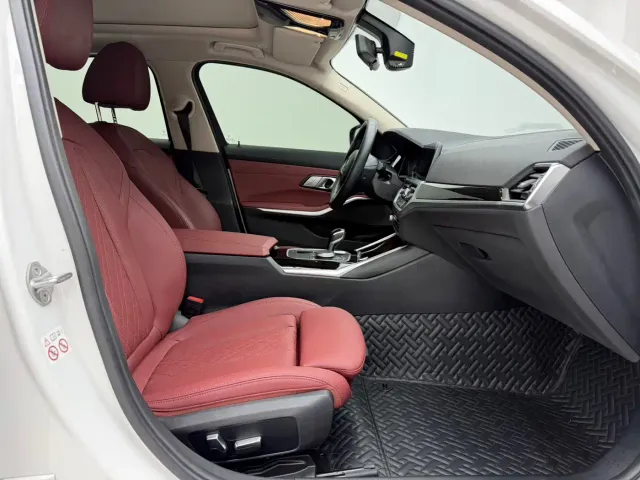 BMW 3 Series — Фото автомобиля 12
