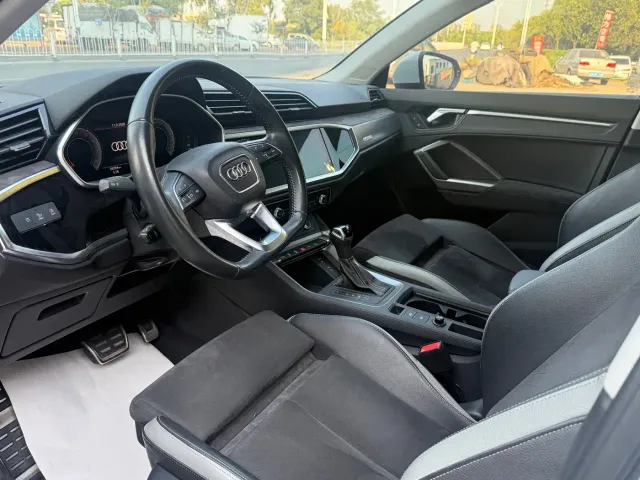 Audi Q3 — Фото автомобиля 4