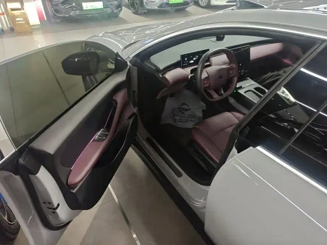 Nio ET5 Touring — Фото автомобиля 15