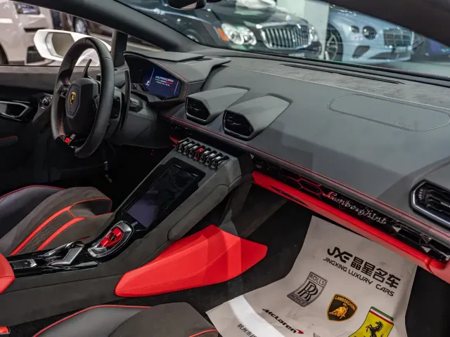 Lamborghini Huracan — Фото автомобиля 5