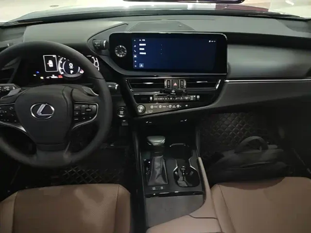Lexus ES — Фото автомобиля 9