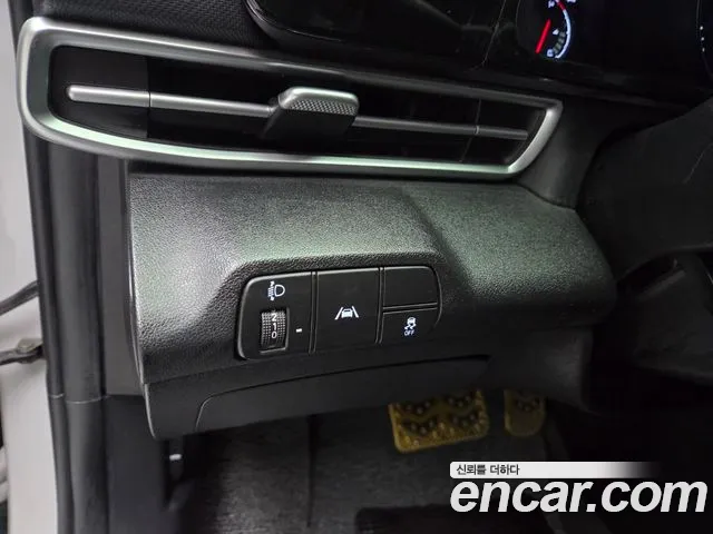 Hyundai Avante CN7 — Фото автомобиля 12