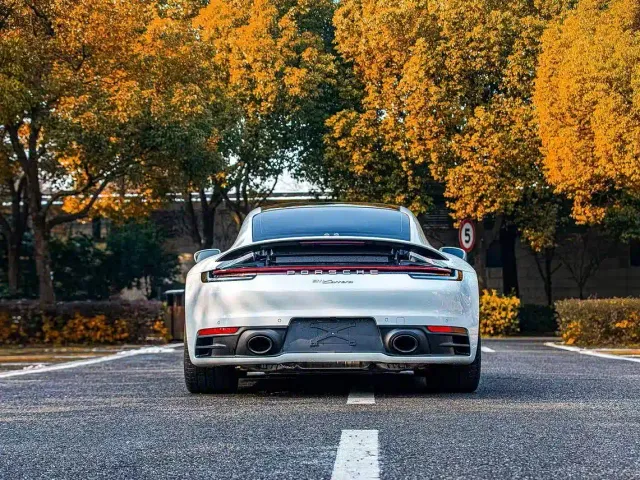 Porsche 911 — Фото автомобиля 9
