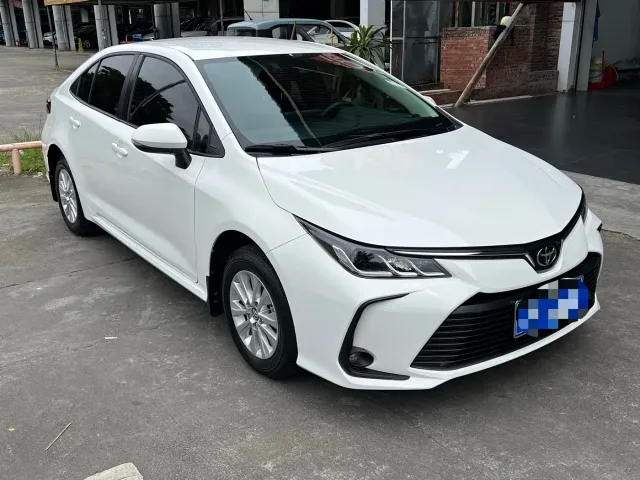 Toyota Corolla — Фото автомобиля 3