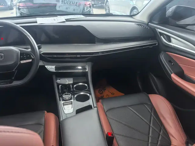 Changan Eado — Фото автомобиля 7