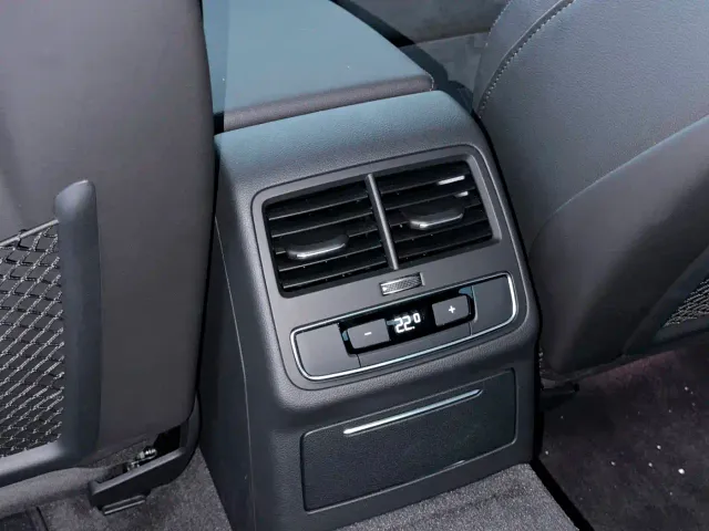 Audi A4L — Фото автомобиля 15