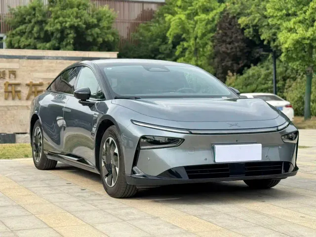 Xpeng P7+ — Фото автомобиля 3