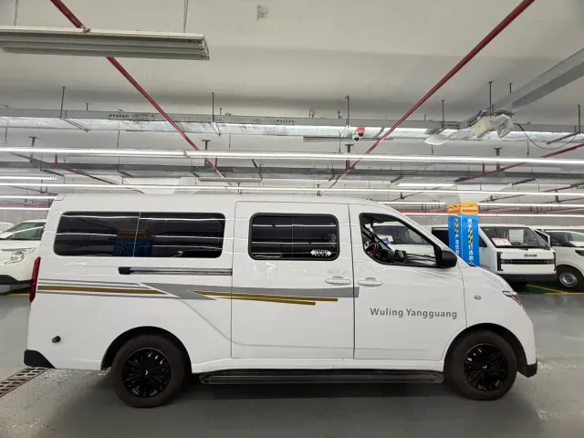 Wuling Yangguang — Фото автомобиля 8