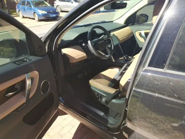 Land Rover Discovery Sport — Фото автомобиля 14