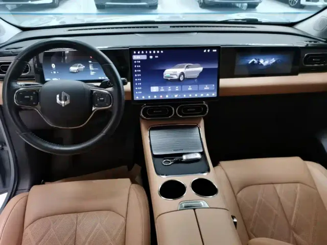 Leapmotor C11 — Фото автомобиля 9