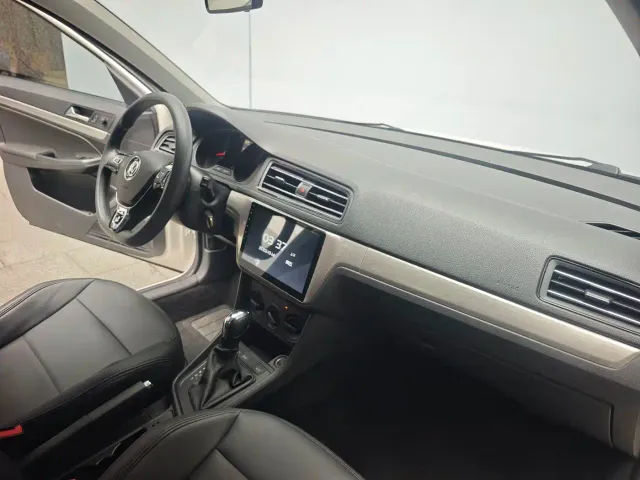 Volkswagen Lavida — Фото автомобиля 16