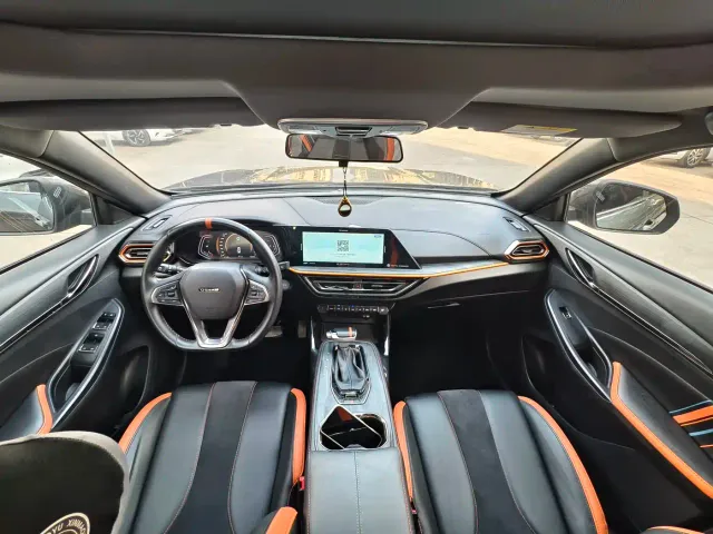 Changan Oushang X5 — Фото автомобиля 11