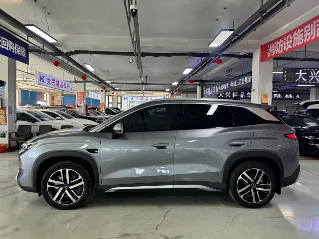 BYD Song L DM-i — Фото автомобиля 4