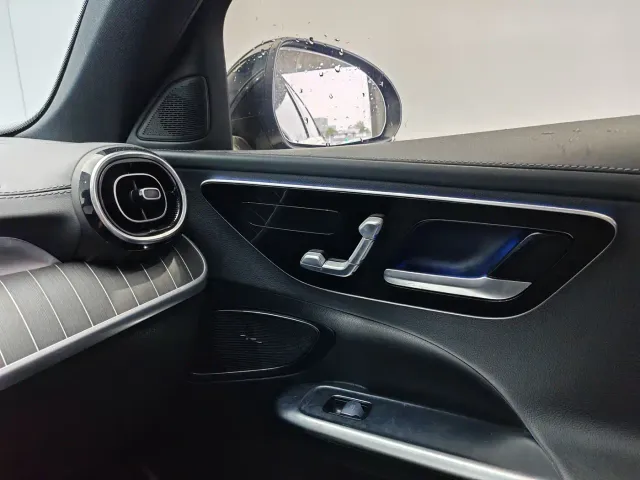 Mercedes-Benz C-Class — Фото автомобиля 16