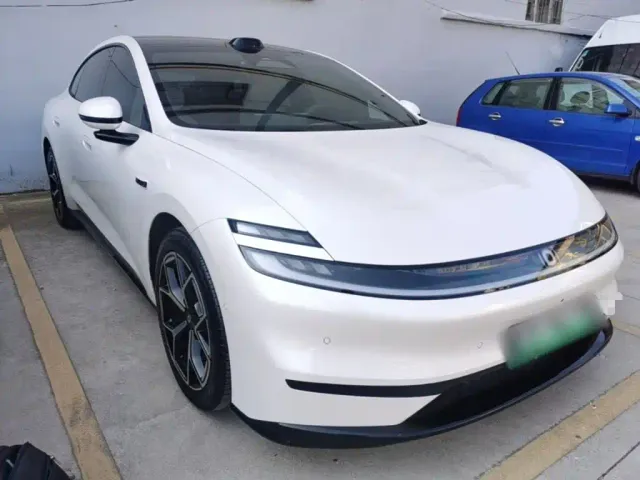 Changan Qiyuan A06 — Фото автомобиля 3